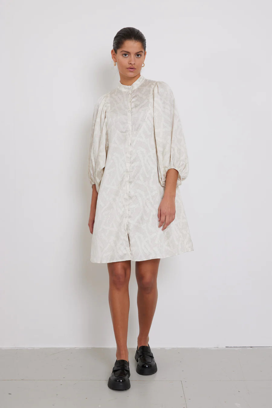 Bruuns Bazaar Damer - Acacia Sarias kjole - Light Square print